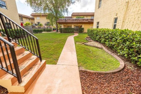 Condominio en venta en Miami, Florida, 2 dormitorios, 105.91 m2 № 2000352 - foto 30