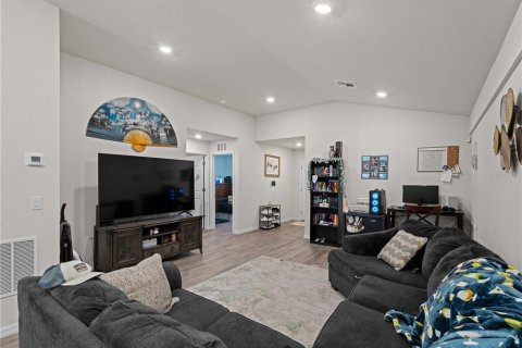 Commercial property in Port Charlotte, Florida 4 bedrooms, 195.09 sq.m. № 1659425 - photo 6