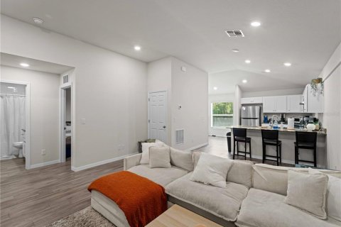 Commercial property in Port Charlotte, Florida 4 bedrooms, 195.09 sq.m. № 1659425 - photo 24