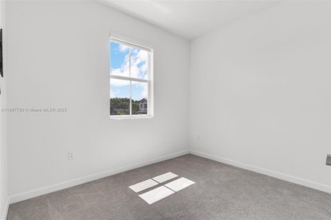 Adosado en venta en Miami, Florida, 3 dormitorios, 123.65 m2 № 1881891 - foto 19