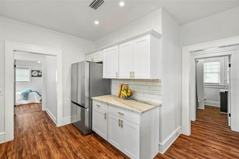 Villa ou maison à vendre à Orlando, Floride: 3 chambres, 122.45 m2 № 2405629 - photo 16