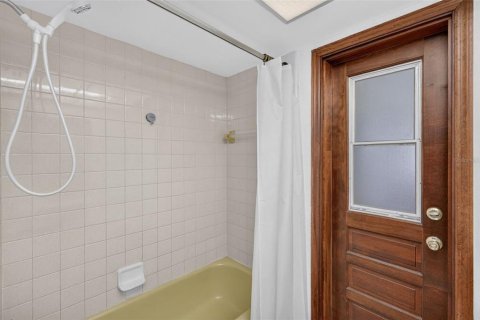 Villa ou maison à vendre à Eustis, Floride: 4 chambres, 174.56 m2 № 2388520 - photo 25