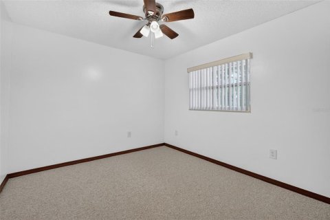 Villa ou maison à vendre à Eustis, Floride: 4 chambres, 174.56 m2 № 2388520 - photo 21