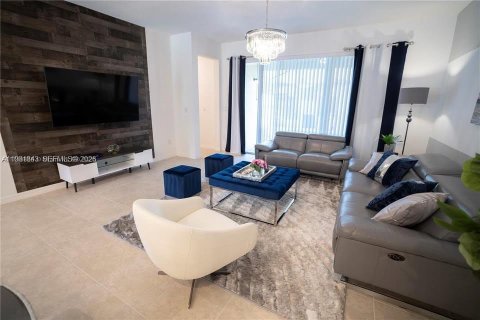 House in Kissimmee, Florida 3 bedrooms, 201.13 sq.m. № 2043098 - photo 17