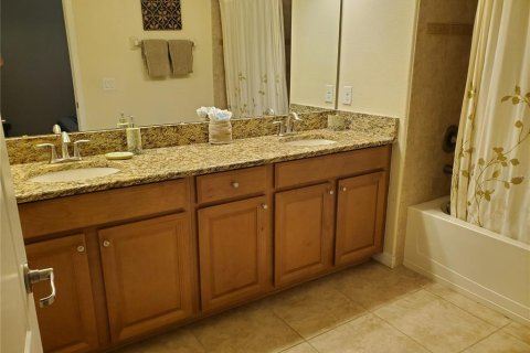 Touwnhouse à louer à Kissimmee, Floride: 5 chambres, 188.03 m2 № 2105147 - photo 15
