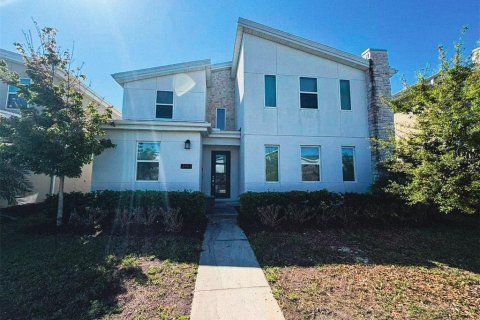 Casa en Kissimmee, Florida 8 dormitorios, 398.46 m2 № 2127937