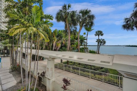 Condominio en venta en Sunny Isles Beach, Florida, 1 dormitorio, 55.56 m2 № 1891708 - foto 27