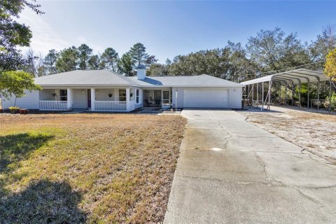 House in Weeki Wachee, Florida 2 bedrooms, 145.39 sq.m. № 2127757