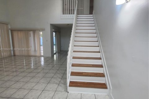 Casa en alquiler en Hialeah, Florida, 4 dormitorios, 220.36 m2 № 2048682 - foto 20