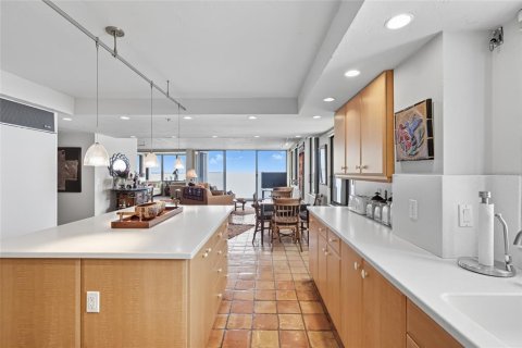 Condo in Sarasota, Florida, 2 bedrooms № 2213632 - photo 20