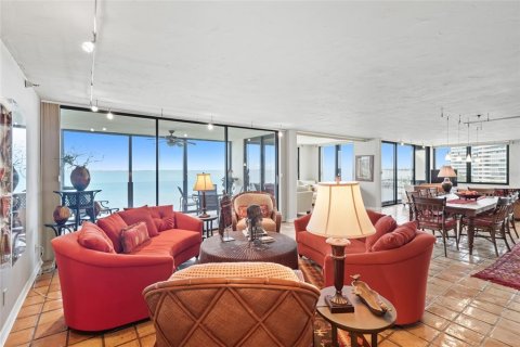 Condo in Sarasota, Florida, 2 bedrooms № 2213632 - photo 7