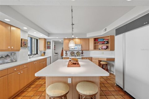 Condo in Sarasota, Florida, 2 bedrooms № 2213632 - photo 18