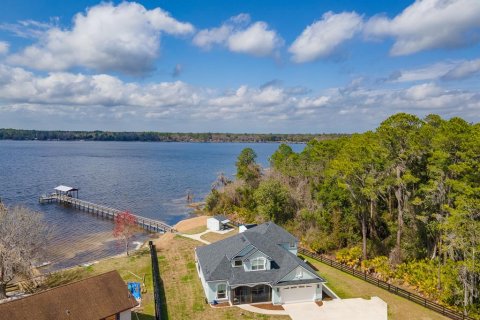 Casa en Florahome, Florida 3 dormitorios, 281.59 m2 № 2124326