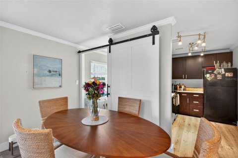Copropriété à louer à Saint Petersburg, Floride: 1 chambre, 76.46 m2 № 2410528 - photo 12