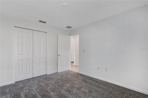 House in Davenport, Florida 3 bedrooms, 146.79 sq.m. № 1851013 - photo 15