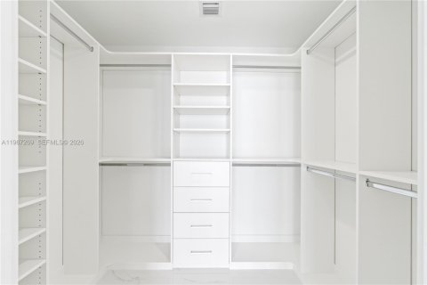 Condo in Miami, Florida, 3 bedrooms  № 2028569 - photo 20