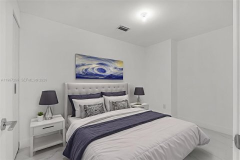 Condo in Miami, Florida, 3 bedrooms  № 2028569 - photo 18