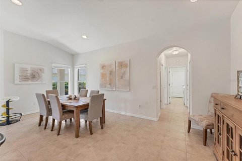 House in Englewood, Florida 2 bedrooms, 128.67 sq.m. № 1584113 - photo 21