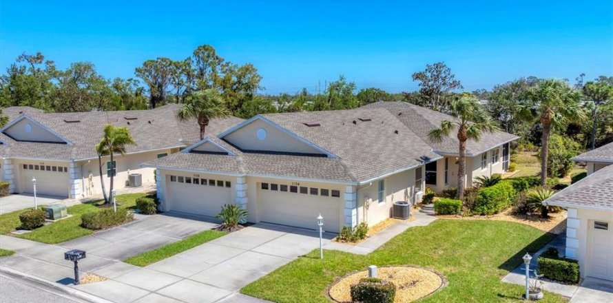 Casa en Englewood, Florida 2 dormitorios, 128.67 m2 № 1584113
