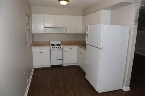 Appartement à louer à Orlando, Floride: 2 chambres, 76.18 m2 № 2398499 - photo 5