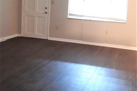 Appartement à louer à Orlando, Floride: 2 chambres, 76.18 m2 № 2398499 - photo 3
