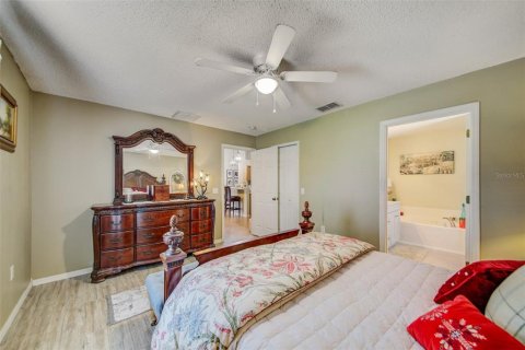 Villa ou maison à vendre à Spring Hill, Floride: 3 chambres, 153.75 m2 № 1721161 - photo 24