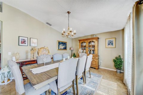 Villa ou maison à vendre à Spring Hill, Floride: 3 chambres, 153.75 m2 № 1721161 - photo 10