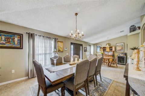 Villa ou maison à vendre à Spring Hill, Floride: 3 chambres, 153.75 m2 № 1721161 - photo 9