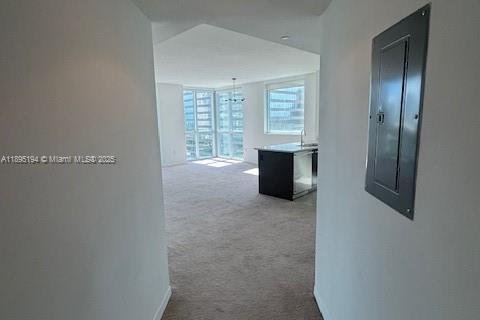 Condo in Miami, Florida, 2 bedrooms  № 1947943 - photo 17