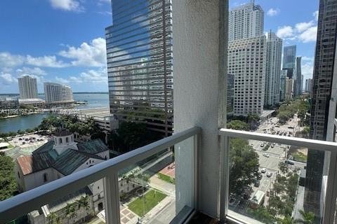 Condo in Miami, Florida, 2 bedrooms  № 1947943 - photo 21