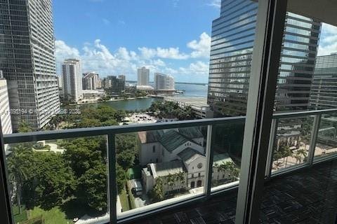 Condo in Miami, Florida, 2 bedrooms  № 1947943 - photo 28