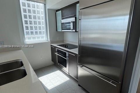 Condo in Miami, Florida, 2 bedrooms  № 1947943 - photo 16