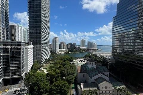 Condo in Miami, Florida, 2 bedrooms  № 1947943 - photo 30