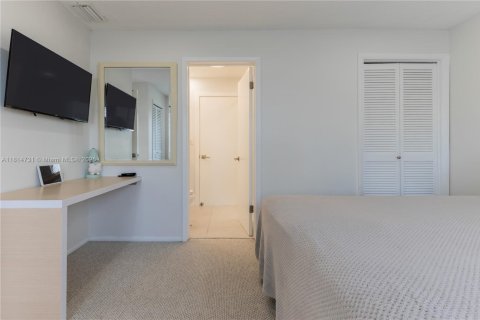 Condominio en venta en Hallandale Beach, Florida, 2 dormitorios, 100.33 m2 № 1766482 - foto 22