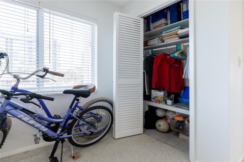 Condominio en venta en Hallandale Beach, Florida, 2 dormitorios, 100.33 m2 № 1766482 - foto 25