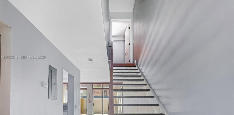 Touwnhouse à Pembroke Pines, Floride 2 chambres, 122.45 m2 № 2066347