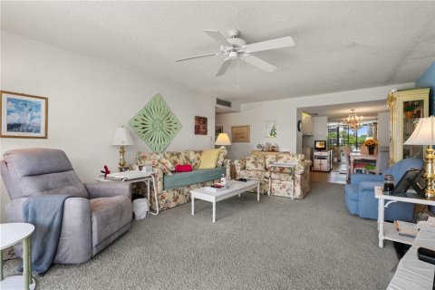 Copropriété à vendre à Punta Gorda, Floride: 3 chambres, 144 m2 № 2427299 - photo 17