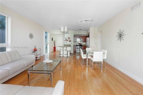 Copropriété à louer à Miami, Floride: 2 chambres, 106.84 m2 № 2002129 - photo 6