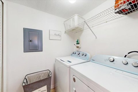 Adosado en venta en Kissimmee, Florida, 3 dormitorios, 118.64 m2 № 1064863 - foto 11