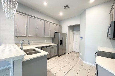 Casa en alquiler en Orlando, Florida, 4 dormitorios, 173.54 m2 № 2156722 - foto 10