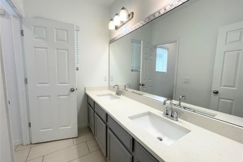 Casa en alquiler en Orlando, Florida, 4 dormitorios, 173.54 m2 № 2156722 - foto 22