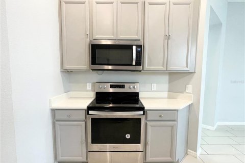 Casa en alquiler en Orlando, Florida, 4 dormitorios, 173.54 m2 № 2156722 - foto 12
