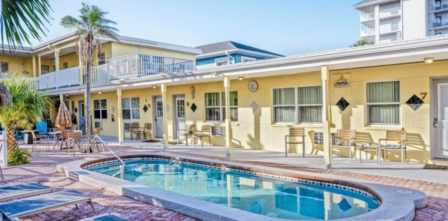 Hotel in Clearwater, Florida 397.25 sq.m. № 2354358