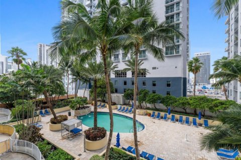 Copropriété à louer à Miami, Floride: 1 chambre, 91.88 m2 № 1977439 - photo 19