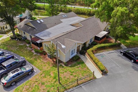 Condo in Weeki Wachee, Florida, 2 bedrooms  № 2232530 - photo 21