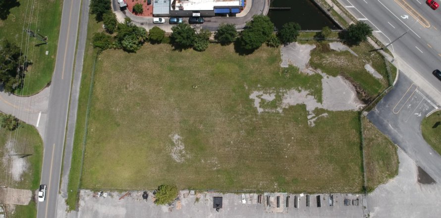 Terreno en East Palatka, Florida № 765808