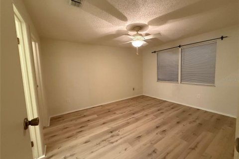 Condominio en alquiler en Port Charlotte, Florida, 2 dormitorios, 89.19 m2 № 1853193 - foto 19