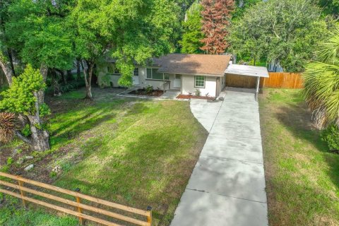 House in Sanford, Florida 4 bedrooms, 148.27 sq.m. № 2259154
