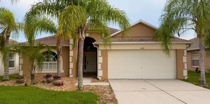 House in Wesley Chapel, Florida 3 bedrooms, 152.36 sq.m. № 2201759