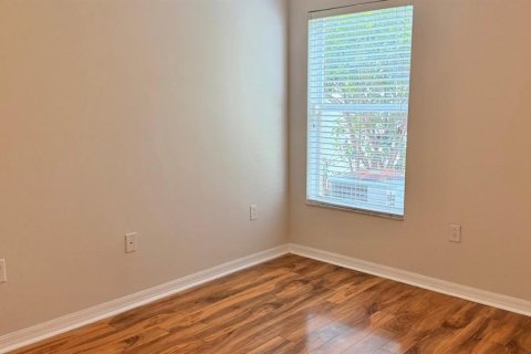 House in Wesley Chapel, Florida 3 bedrooms, 152.36 sq.m. № 2201759 - photo 8
